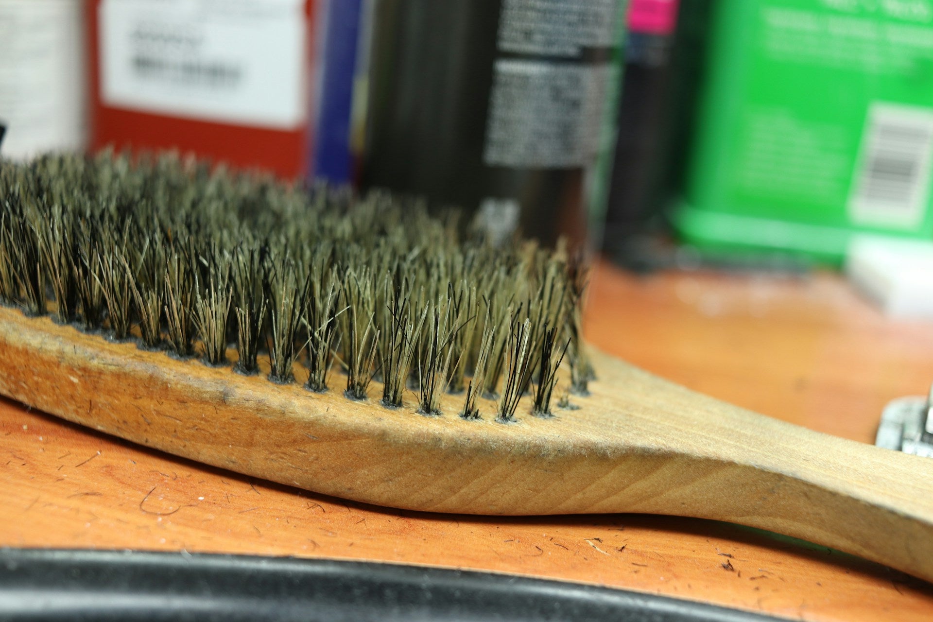 Hairbrush Bristles: Natural vs Synthetic