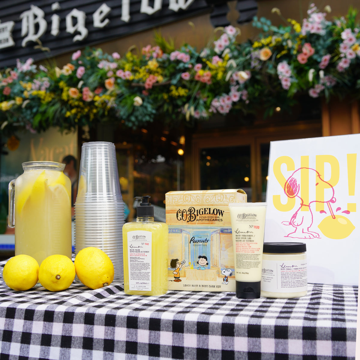 Peanuts® x C.O. Bigelow Lemon Bath & Body Care Apothecary Box