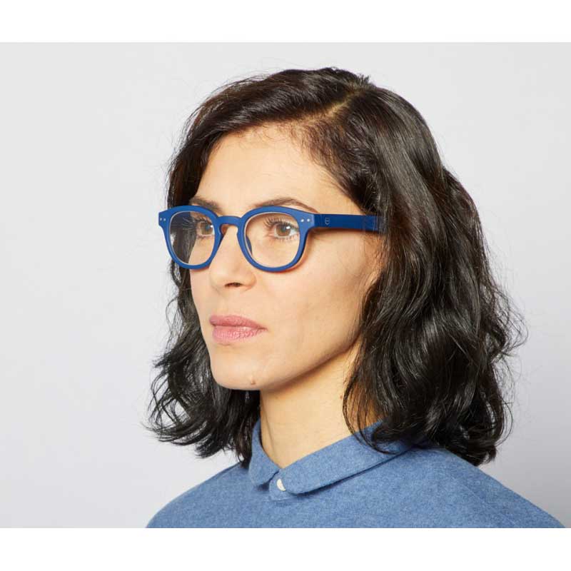 Woman wearing Izipizi Paris Reading Glasses # C - The Retro - Navy Blue