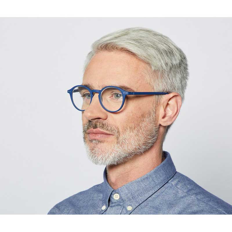 man wearing Izipizi Paris Reading Glasses # D - The Iconic - Navy Blue