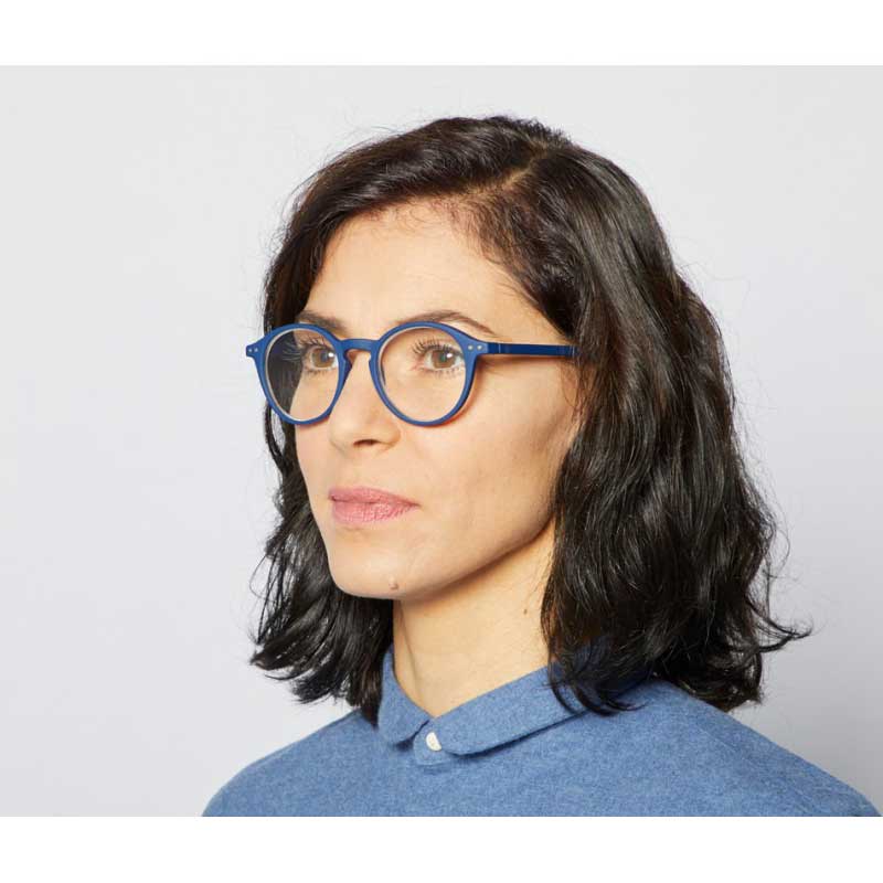 Woman wearing Izipizi Paris Reading Glasses # D - The Iconic - Navy Blue
