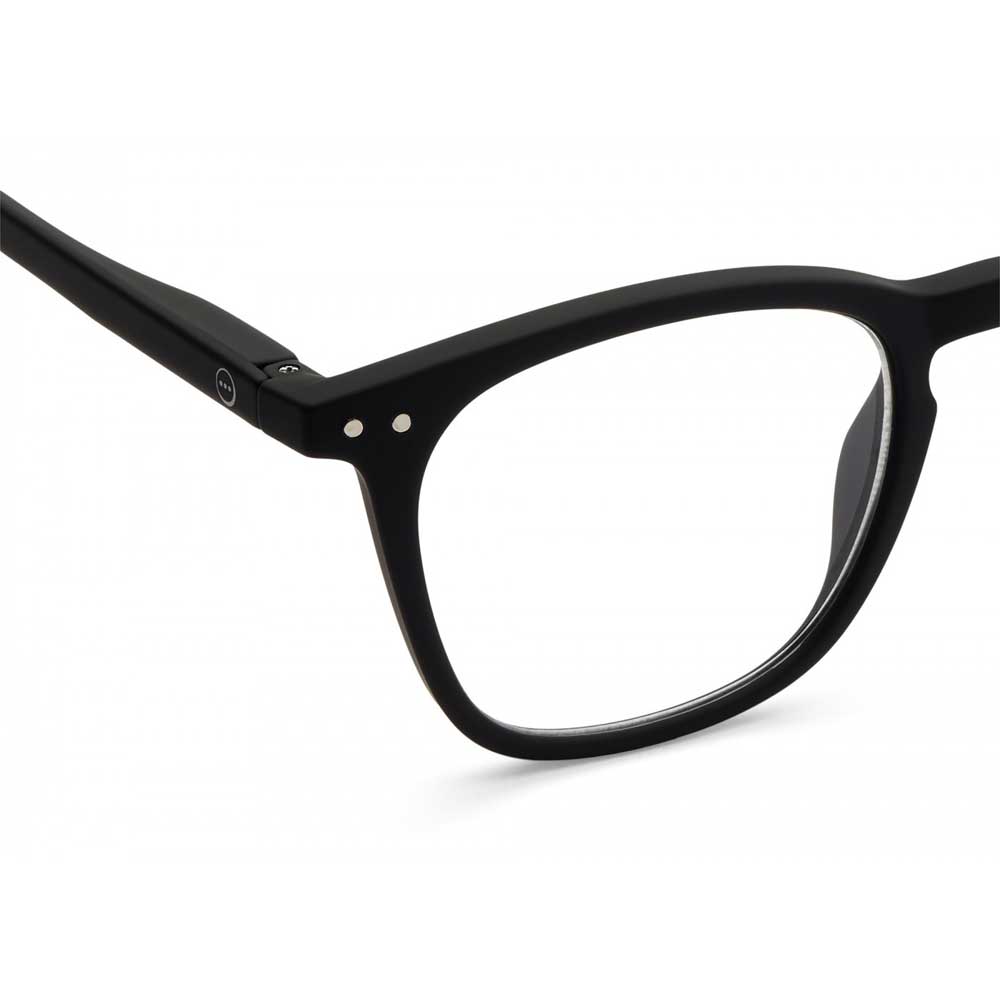Izipizi Paris Reading Glasses #E - The Trapeze - Black (corner view)
